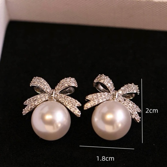 Silver Pearl Rhinestone Bow Decor Stud Earrings For Women Jewelry Gift Wedding - Picture 3 of 3